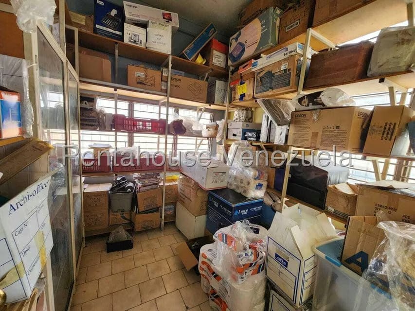 Comercial (Edificio) en Venta en Zona Industrial 1, Lara - 34