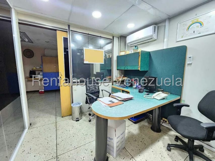 Comercial (Edificio) en Venta en Zona Industrial 1, Lara - 9