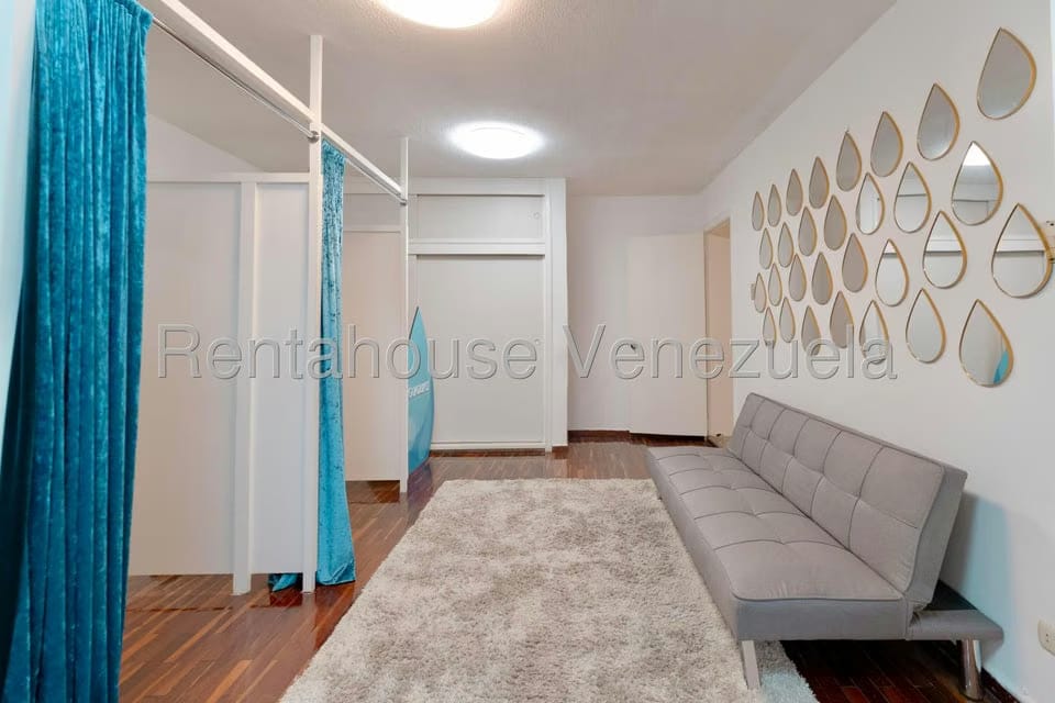 Casa (Multipes Niveles) en Venta en Los Naranjos de Las Mercedes, Distrito Metropolitano - 32