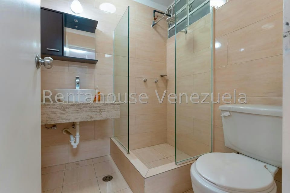 Casa (Multipes Niveles) en Venta en Los Naranjos de Las Mercedes, Distrito Metropolitano - 34