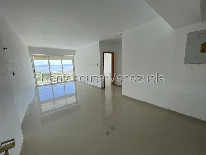 Apartamento (1 Nivel) en Venta en Agua Sal, Miranda - 2