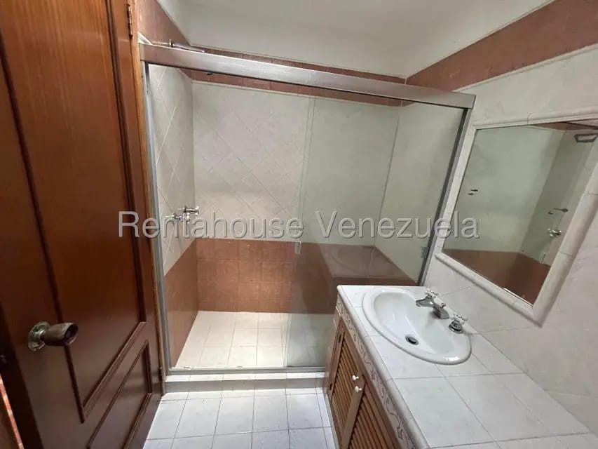 Casa (Multipes Niveles) en Venta en Miranda, Distrito Metropolitano - 34