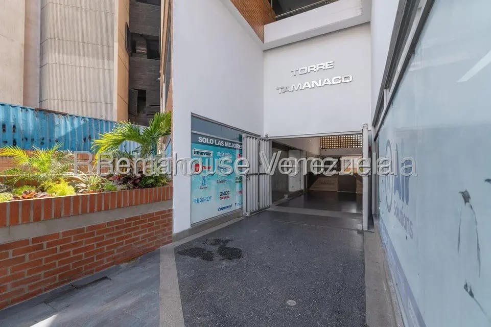 Comercial (Local Comercial) en Venta en El Rosal, Distrito Metropolitano - 2