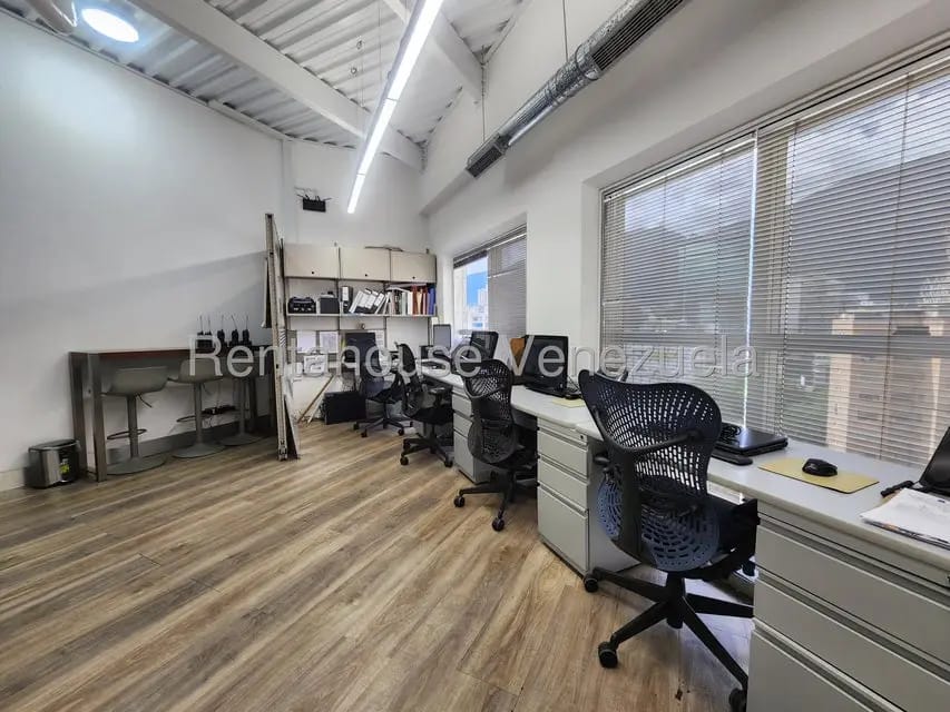 Comercial (Local Comercial) en Venta en El Rosal, Distrito Metropolitano - 12