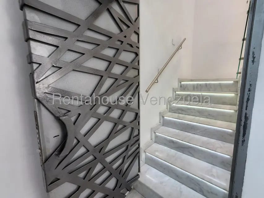 Comercial (Local Comercial) en Venta en El Rosal, Distrito Metropolitano - 15