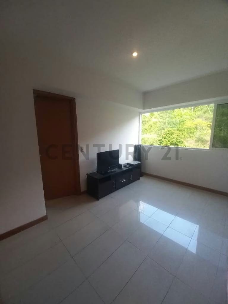 Apartamento en alquiler en el Solar del Hatillo - 11