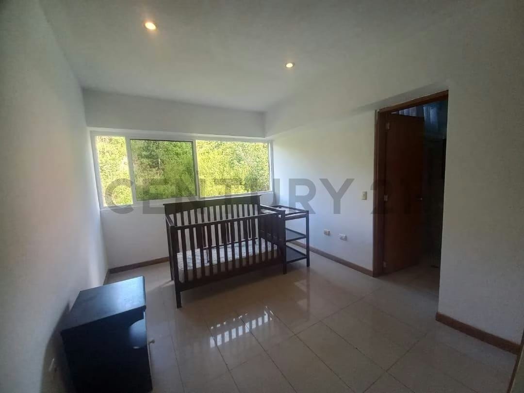 Apartamento en alquiler en el Solar del Hatillo - 12