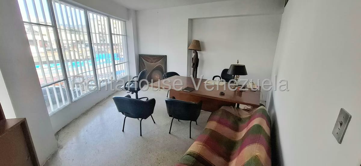 Comercial (Local Comercial) en Venta en Quinta Crespo, Distrito Metropolitano - 22