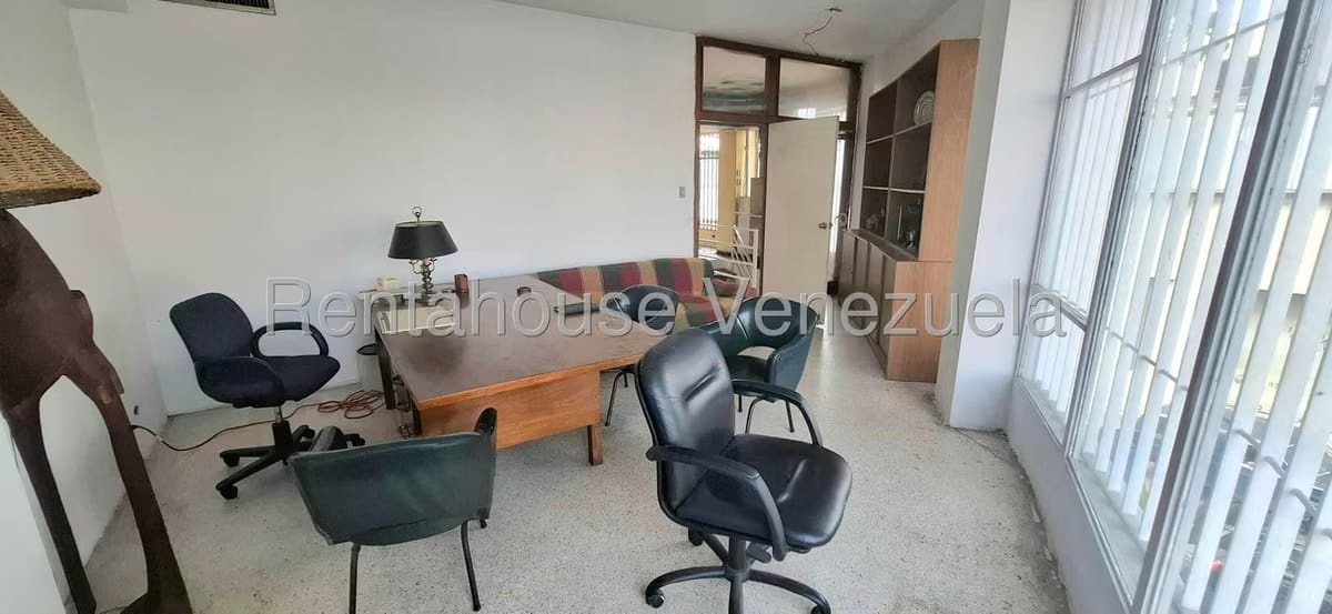 Comercial (Local Comercial) en Venta en Quinta Crespo, Distrito Metropolitano - 24