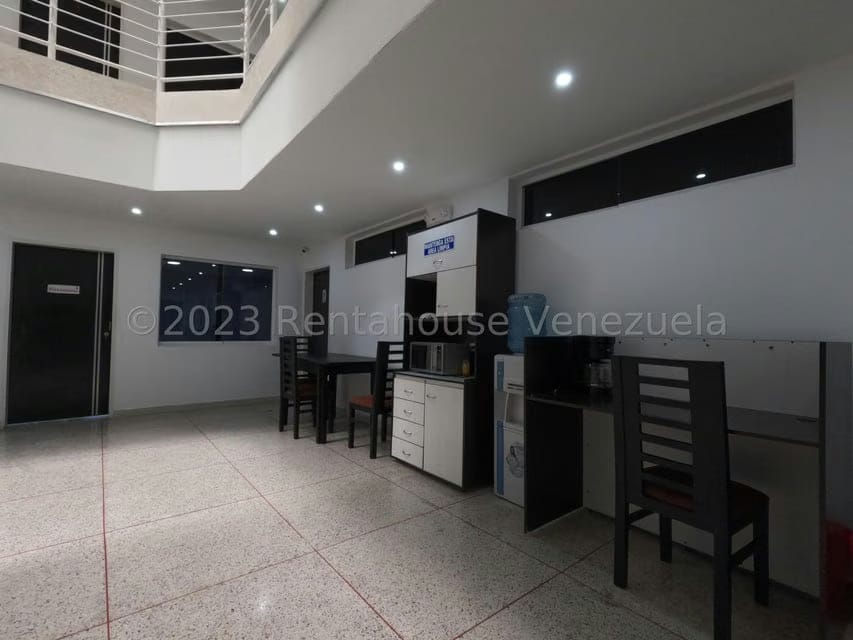 Comercial (Oficina) en Alquiler en Centro, Lara - 10