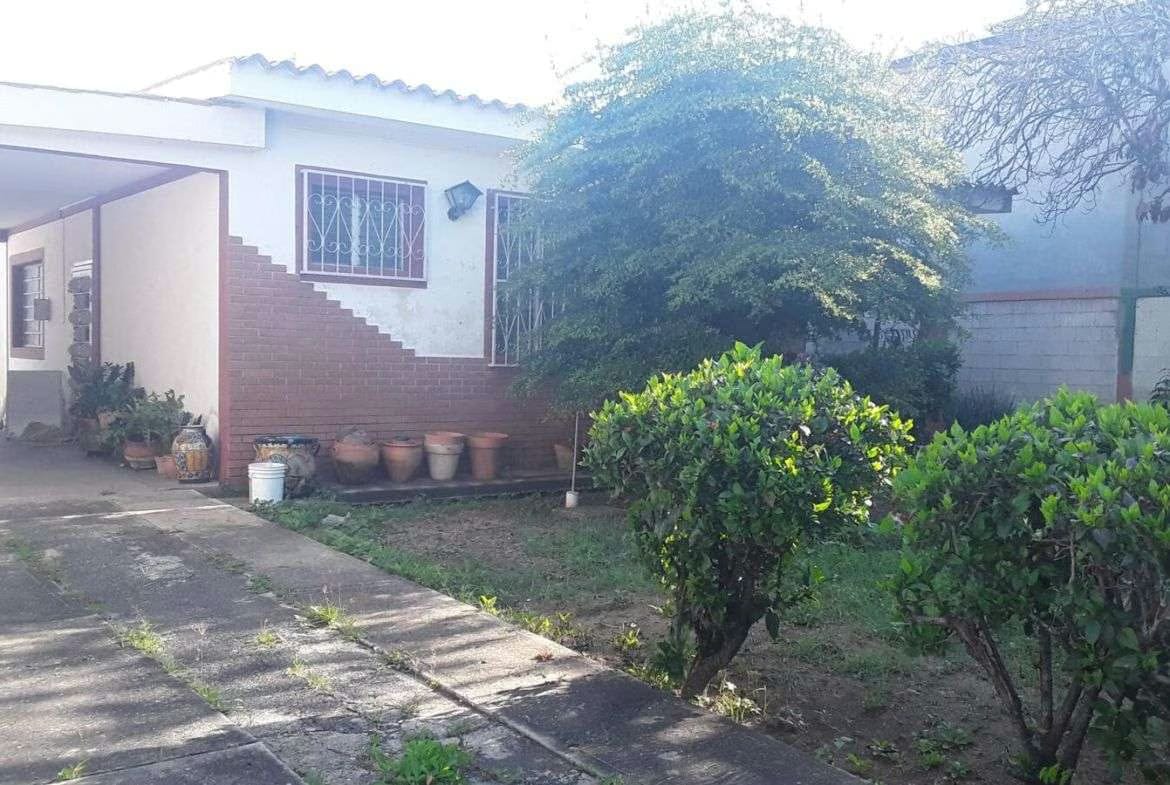 Vendo quinta-comercial 880 Mtrs2. Bqto, Vzla - 2