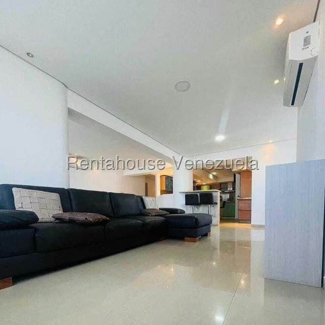 Apartamento (1 Nivel) en Alquiler en Ciudad Jardin Manongo, Carabobo - 11