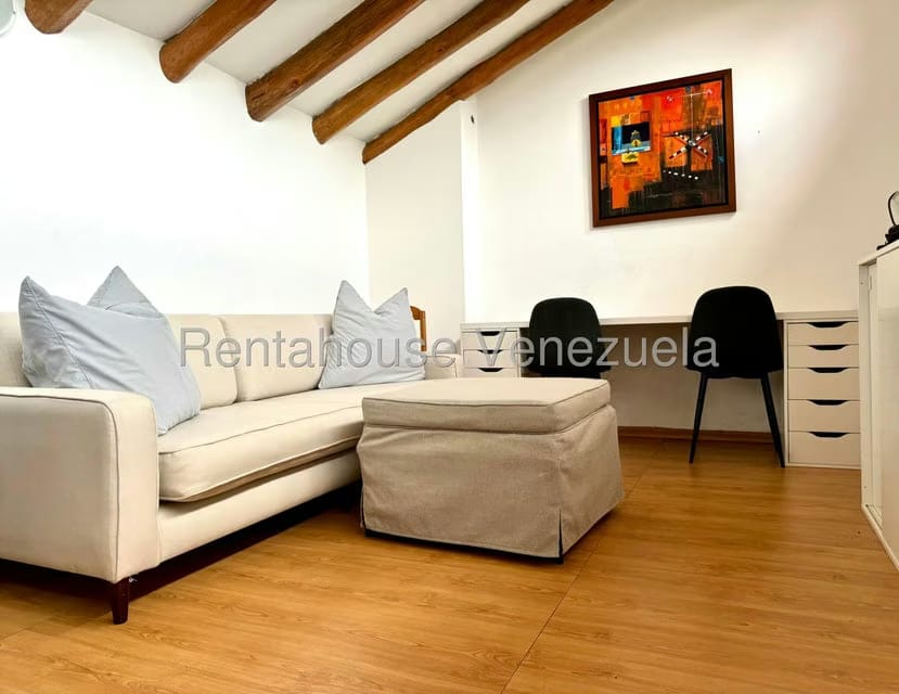 Townhouse (Multiples Niveles) en Venta en La Union, Distrito Metropolitano - 11
