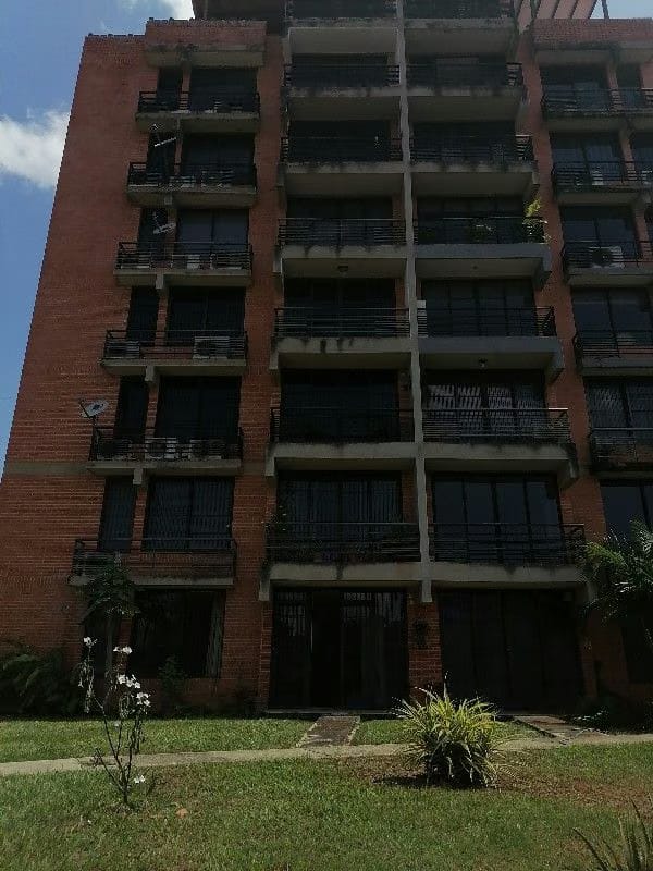 Apartamento en Lomas de Mañongo, Naguanagua,