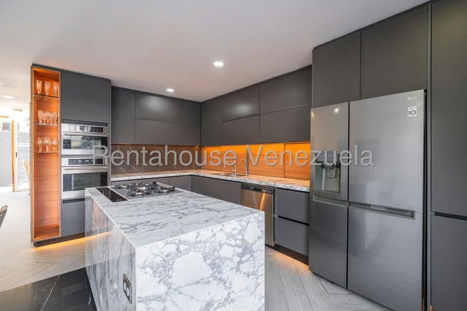 Casa (Multipes Niveles) en Venta en Santa Eduvigis, Distrito Metropolitano - 11