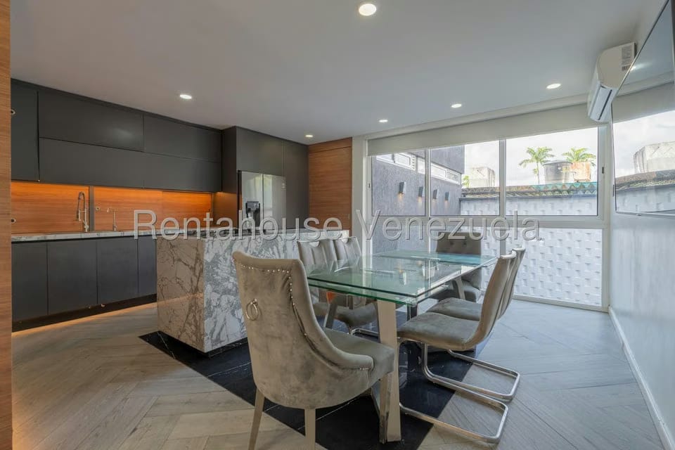 Casa (Multipes Niveles) en Venta en Santa Eduvigis, Distrito Metropolitano - 15
