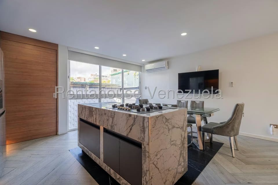Casa (Multipes Niveles) en Venta en Santa Eduvigis, Distrito Metropolitano - 16