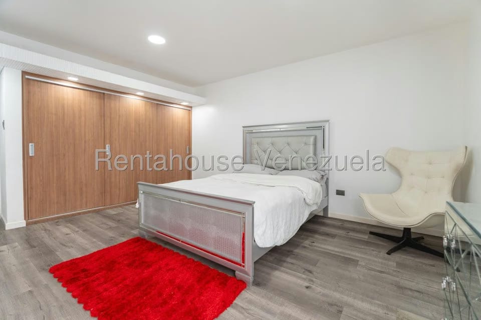 Casa (Multipes Niveles) en Venta en Santa Eduvigis, Distrito Metropolitano - 18