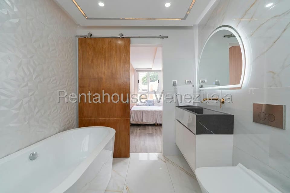 Casa (Multipes Niveles) en Venta en Santa Eduvigis, Distrito Metropolitano - 31