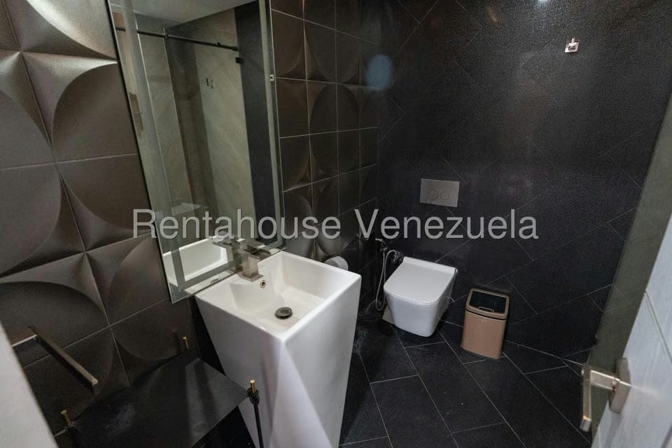 Casa (Multipes Niveles) en Venta en Santa Eduvigis, Distrito Metropolitano - 34