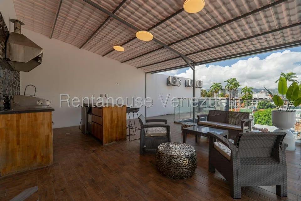 Casa (Multipes Niveles) en Venta en Santa Eduvigis, Distrito Metropolitano - 39