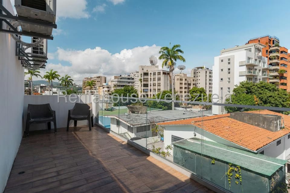 Casa (Multipes Niveles) en Venta en Santa Eduvigis, Distrito Metropolitano - 42