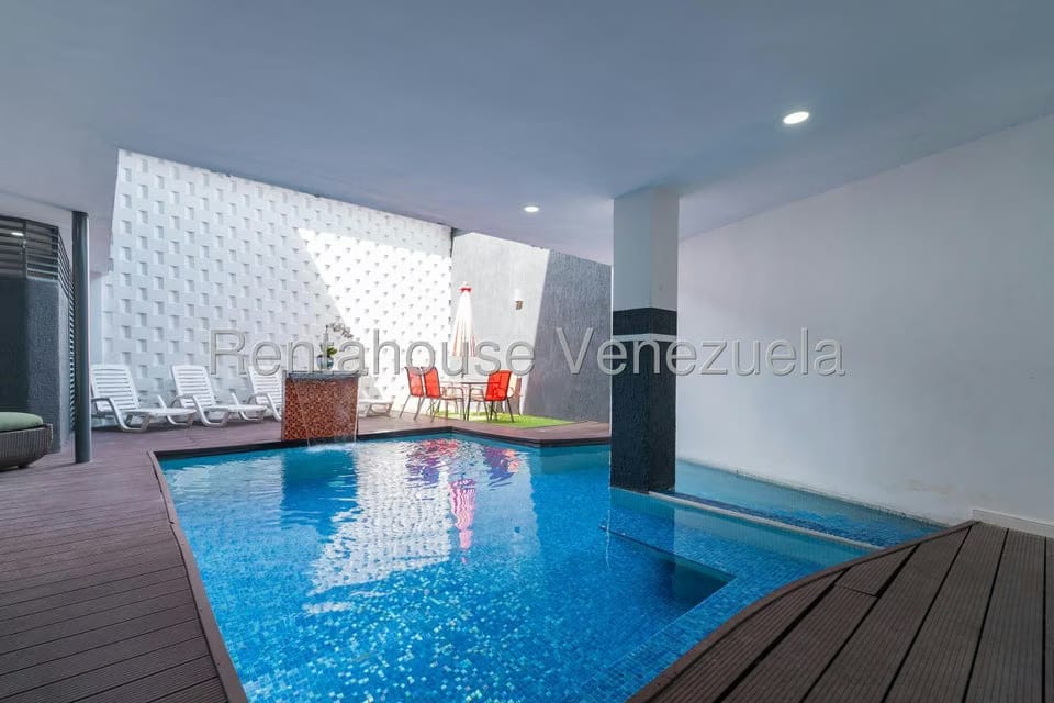 Casa (Multipes Niveles) en Venta en Santa Eduvigis, Distrito Metropolitano - 45