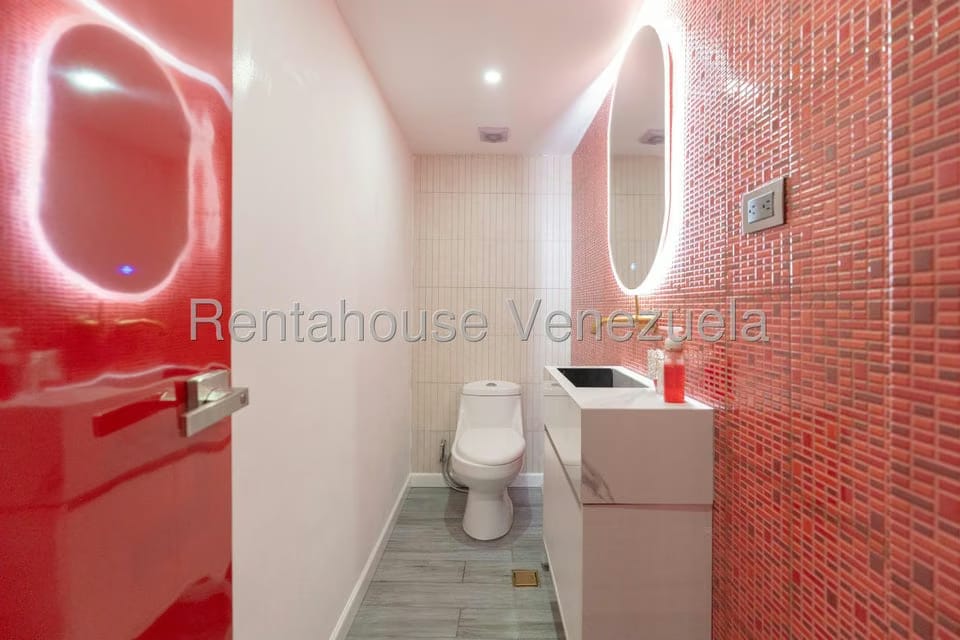 Casa (Multipes Niveles) en Venta en Santa Eduvigis, Distrito Metropolitano - 56