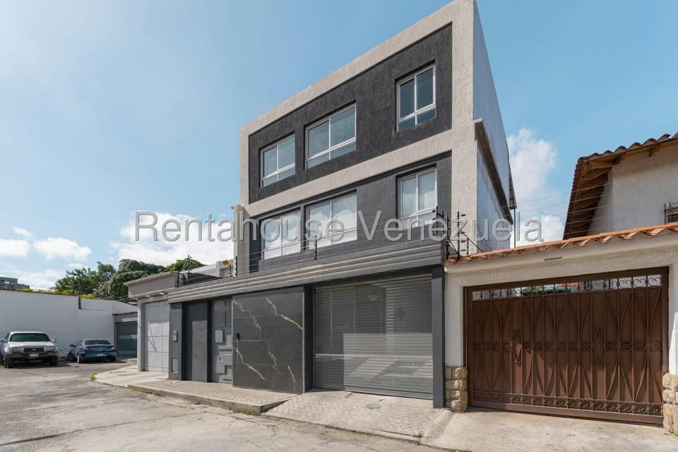 Casa (Multipes Niveles) en Venta en Santa Eduvigis, Distrito Metropolitano - 60