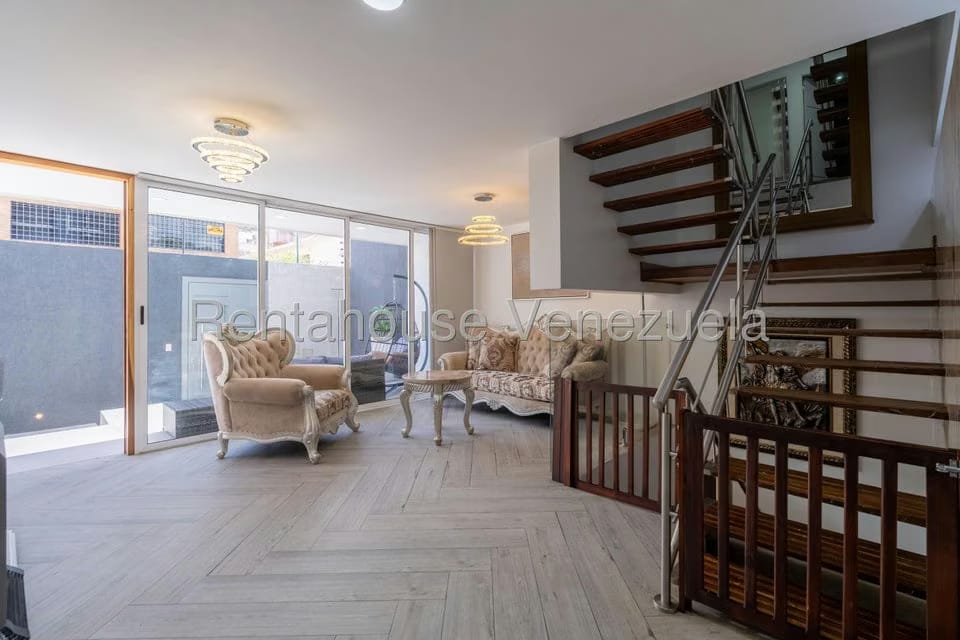 Casa (Multipes Niveles) en Venta en Santa Eduvigis, Distrito Metropolitano - 7