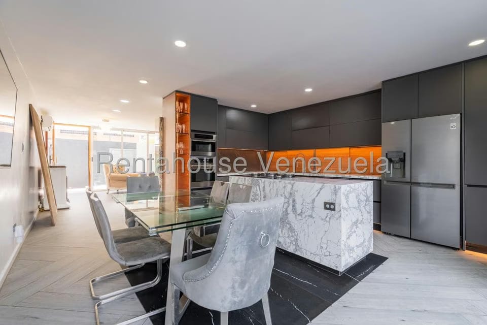 Casa (Multipes Niveles) en Venta en Santa Eduvigis, Distrito Metropolitano - 9