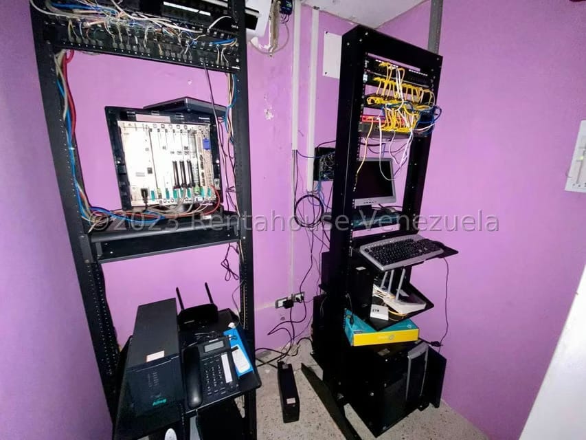 Comercial (Galpon - Deposito) en Venta en Zona Industrial 2, Lara - 50