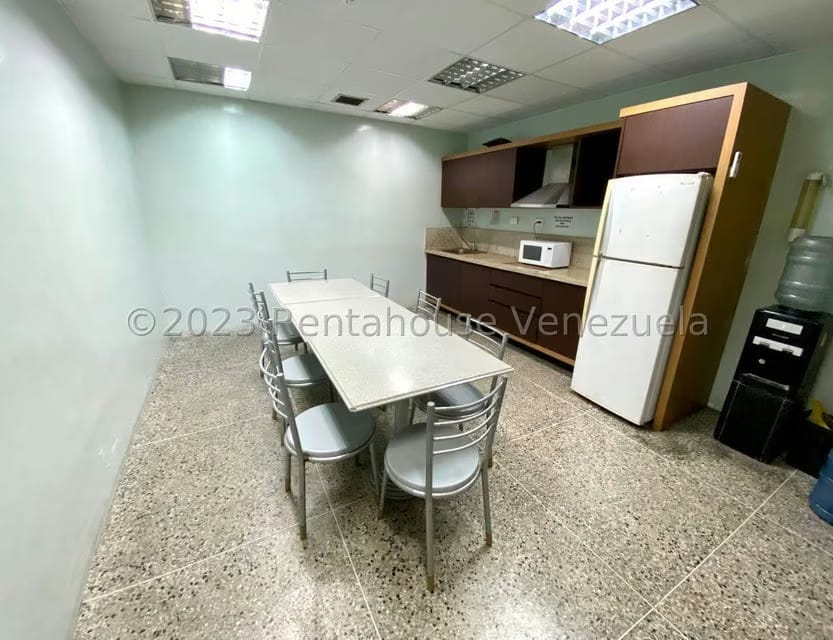 Comercial (Galpon - Deposito) en Venta en Zona Industrial 2, Lara - 64