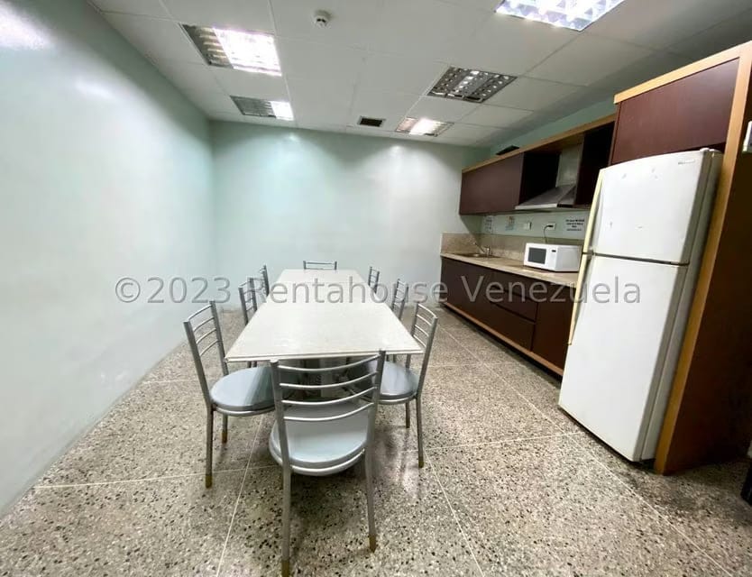 Comercial (Galpon - Deposito) en Venta en Zona Industrial 2, Lara - 67
