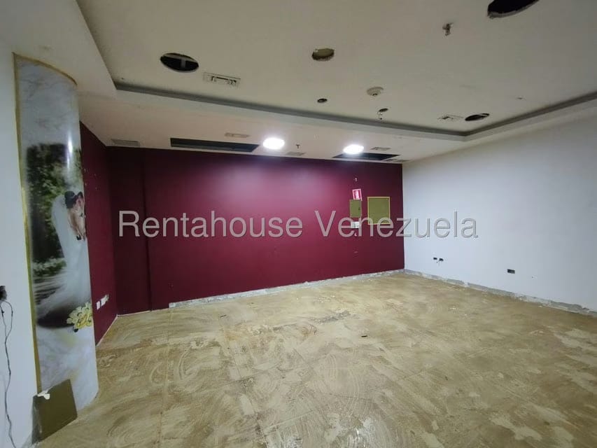 Comercial (Local Comercial) en Alquiler en Colinas de Valle Arriba, Distrito Metropolitano - 9