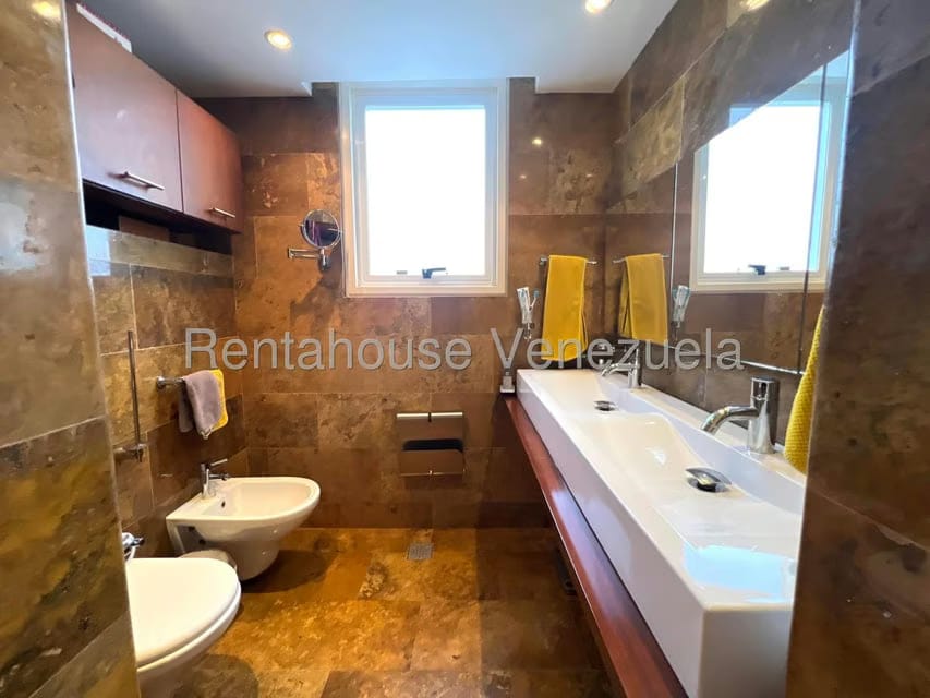 Apartamento (Duplex) en Venta en La Lagunita Country Club, Distrito Metropolitano - 29