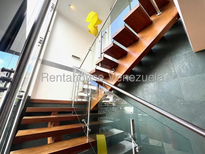 Apartamento (Duplex) en Venta en La Lagunita Country Club, Distrito Metropolitano - 4