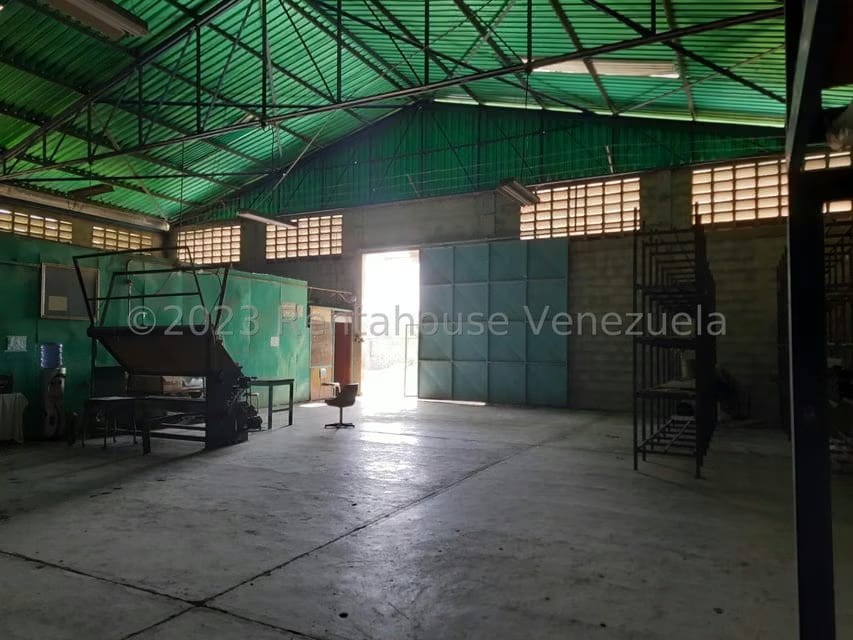 Comercial (Galpon - Deposito) en Venta en Zona Industrial, Guarico - 15