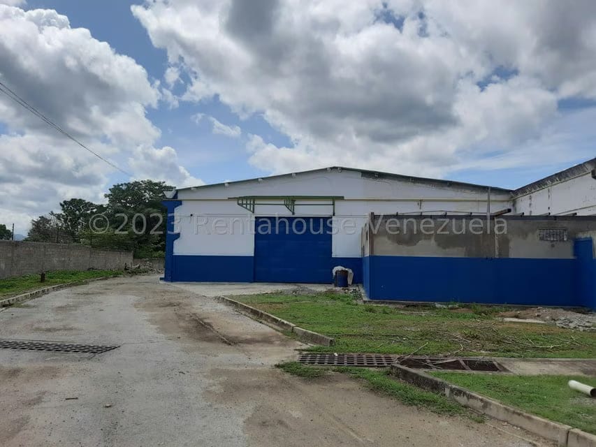 Comercial (Galpon - Deposito) en Venta en Zona Industrial, Guarico - 24