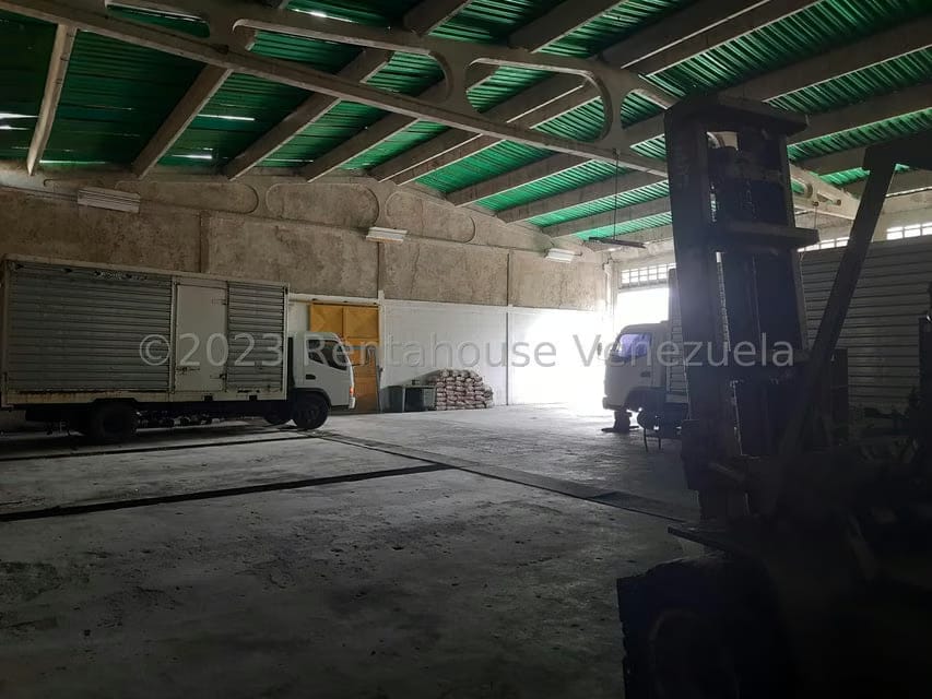 Comercial (Galpon - Deposito) en Venta en Zona Industrial, Guarico - 27