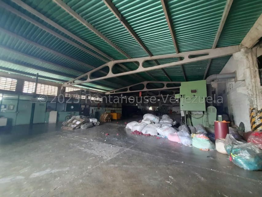 Comercial (Galpon - Deposito) en Venta en Zona Industrial, Guarico - 35