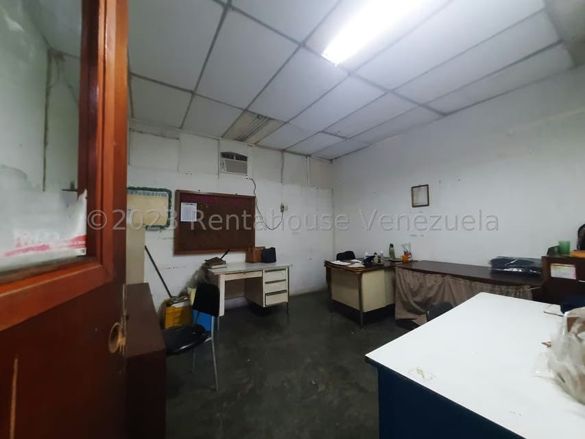 Comercial (Galpon - Deposito) en Venta en Zona Industrial, Guarico - 8