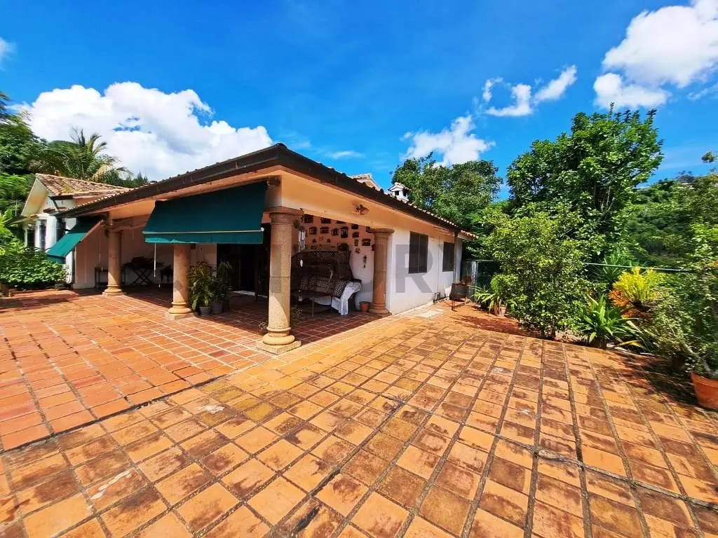 LOS CAMPITOS Hermosa casa de una sola planta y 5.000mt2 de terreno. - 2