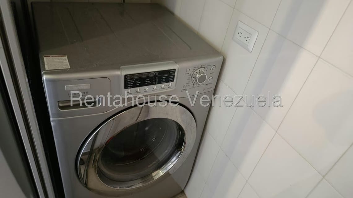 Apartamento (1 Nivel) en Alquiler en La Trigaleña, Carabobo - 12