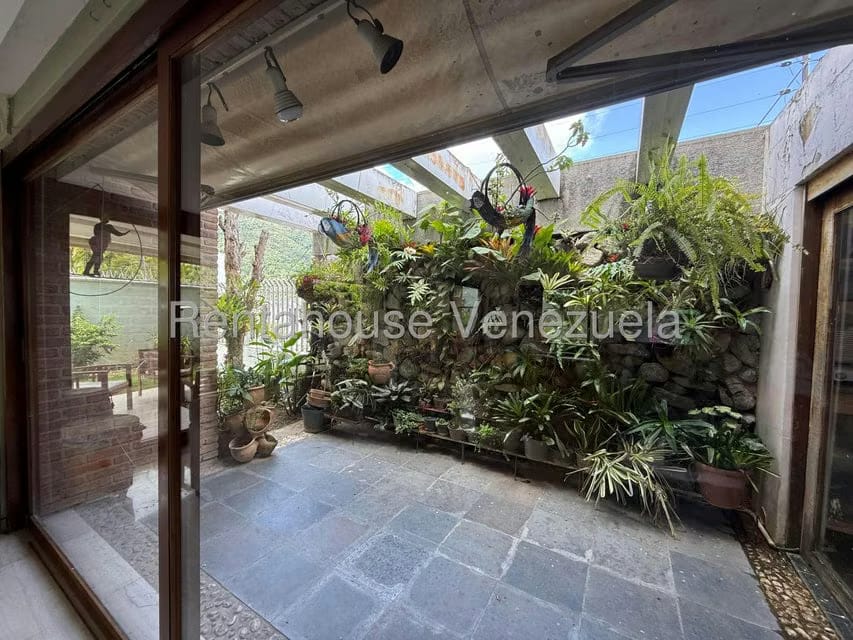Casa (Multipes Niveles) en Venta en Las Esmeraldas, Distrito Metropolitano - 11