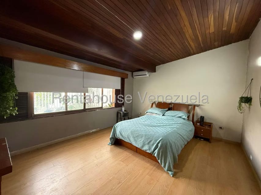 Casa (Multipes Niveles) en Venta en Las Esmeraldas, Distrito Metropolitano - 15