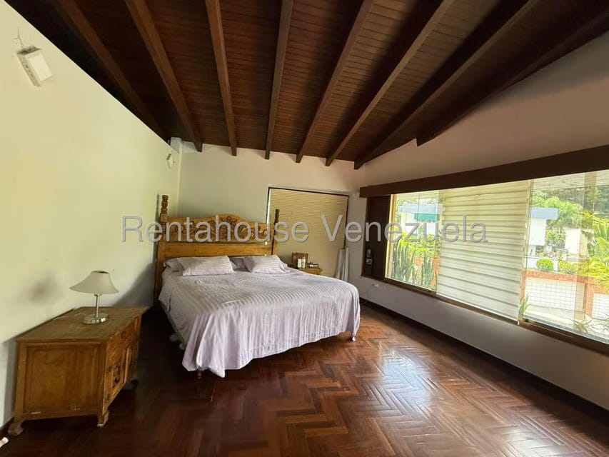 Casa (Multipes Niveles) en Venta en Las Esmeraldas, Distrito Metropolitano - 25