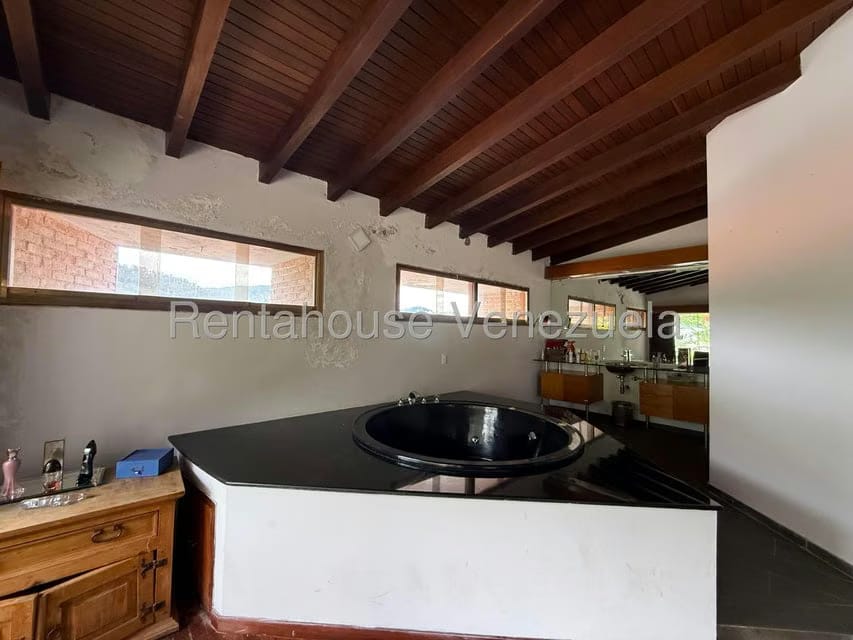 Casa (Multipes Niveles) en Venta en Las Esmeraldas, Distrito Metropolitano - 30
