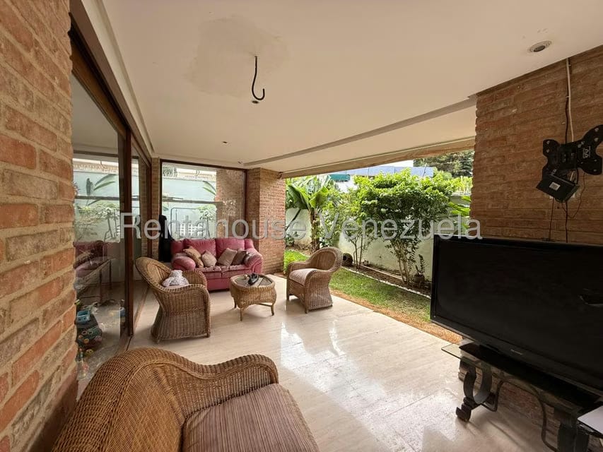 Casa (Multipes Niveles) en Venta en Las Esmeraldas, Distrito Metropolitano - 4