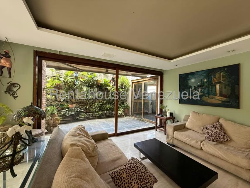 Casa (Multipes Niveles) en Venta en Las Esmeraldas, Distrito Metropolitano - 5